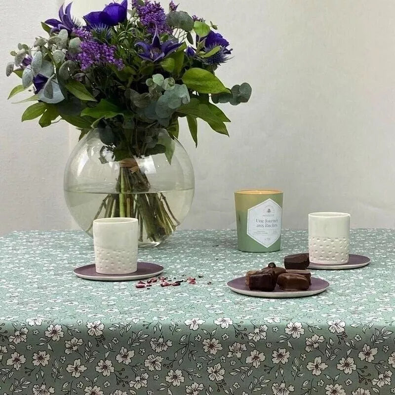 Nappe enduite fleurs de printemps Verte