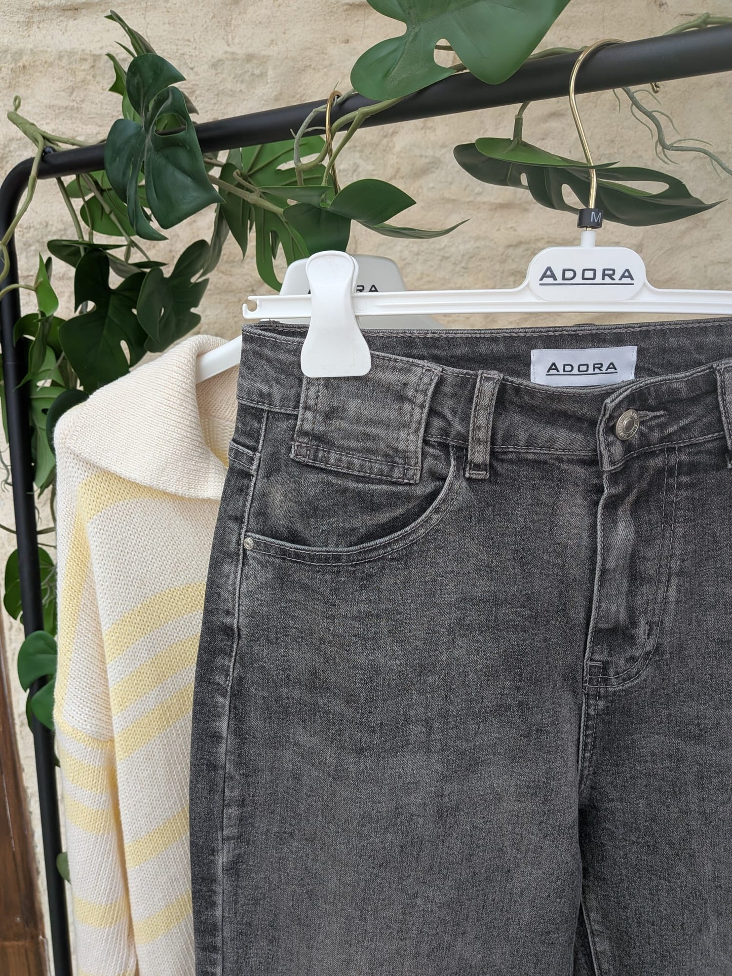 Jean mom gris