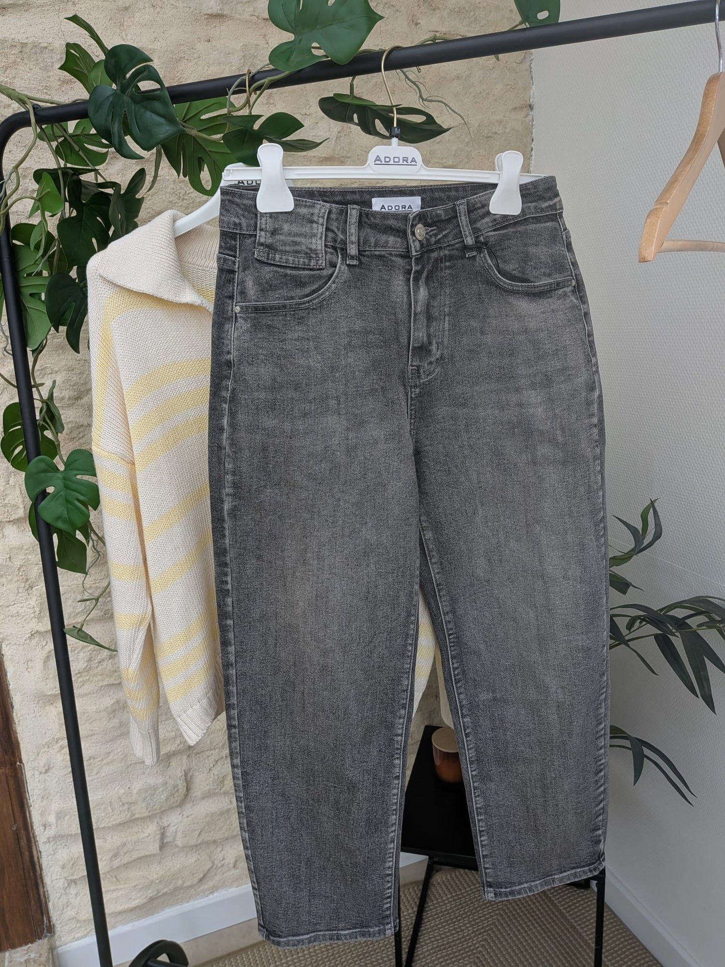 Jean mom gris